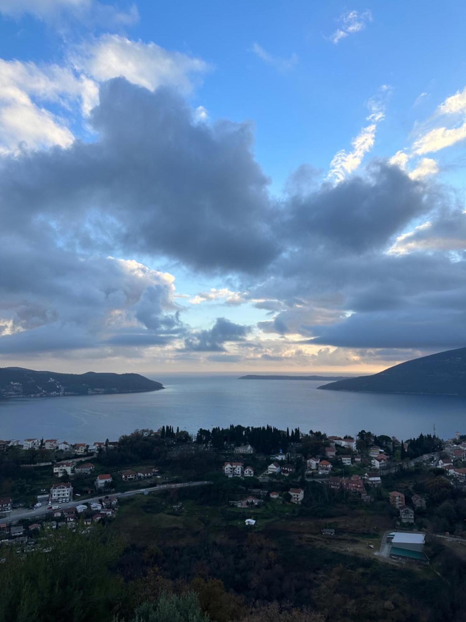Magnificent Views Apartment Herceg Novi Buitenkant foto