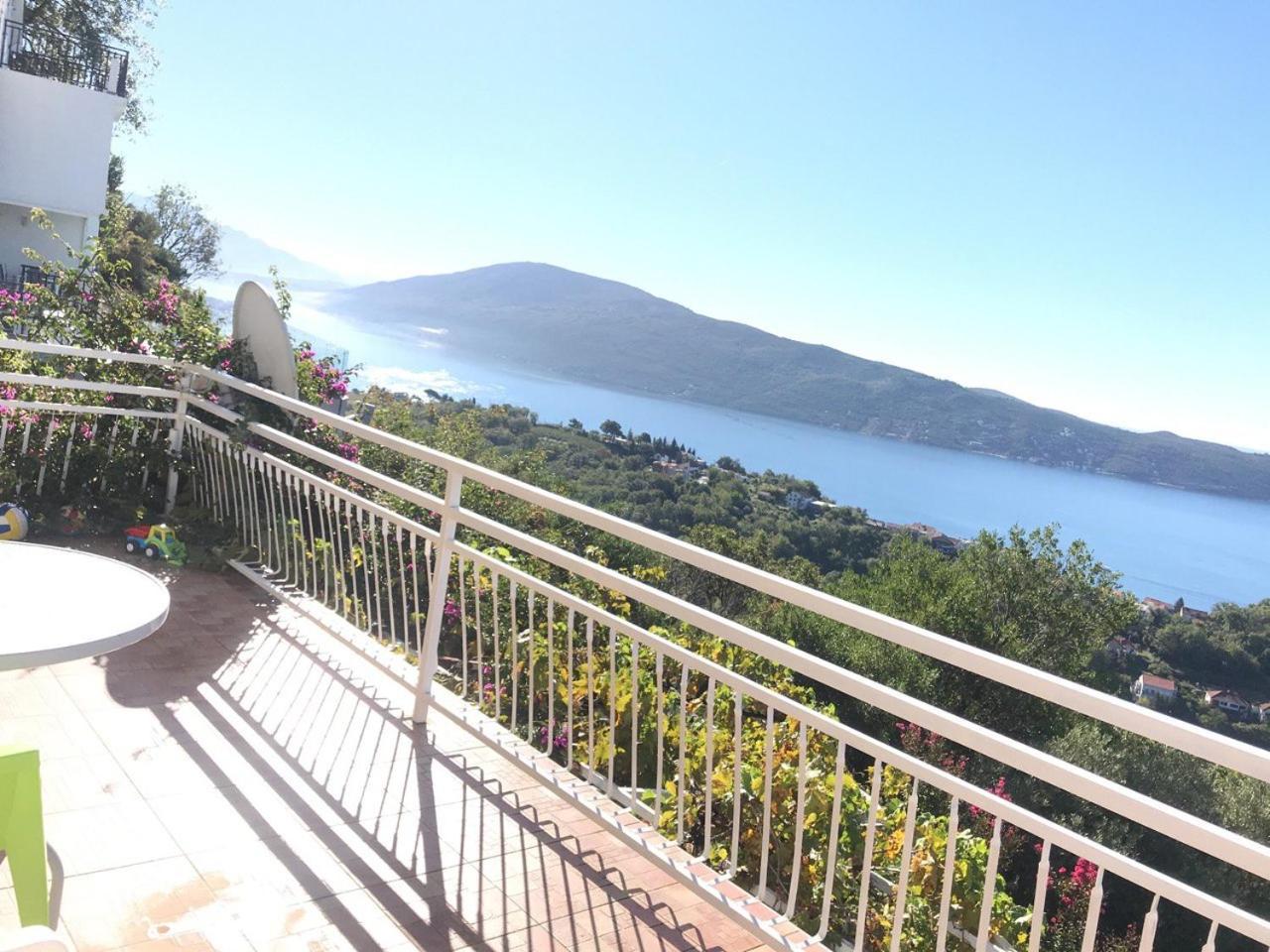 Magnificent Views Apartment Herceg Novi Buitenkant foto