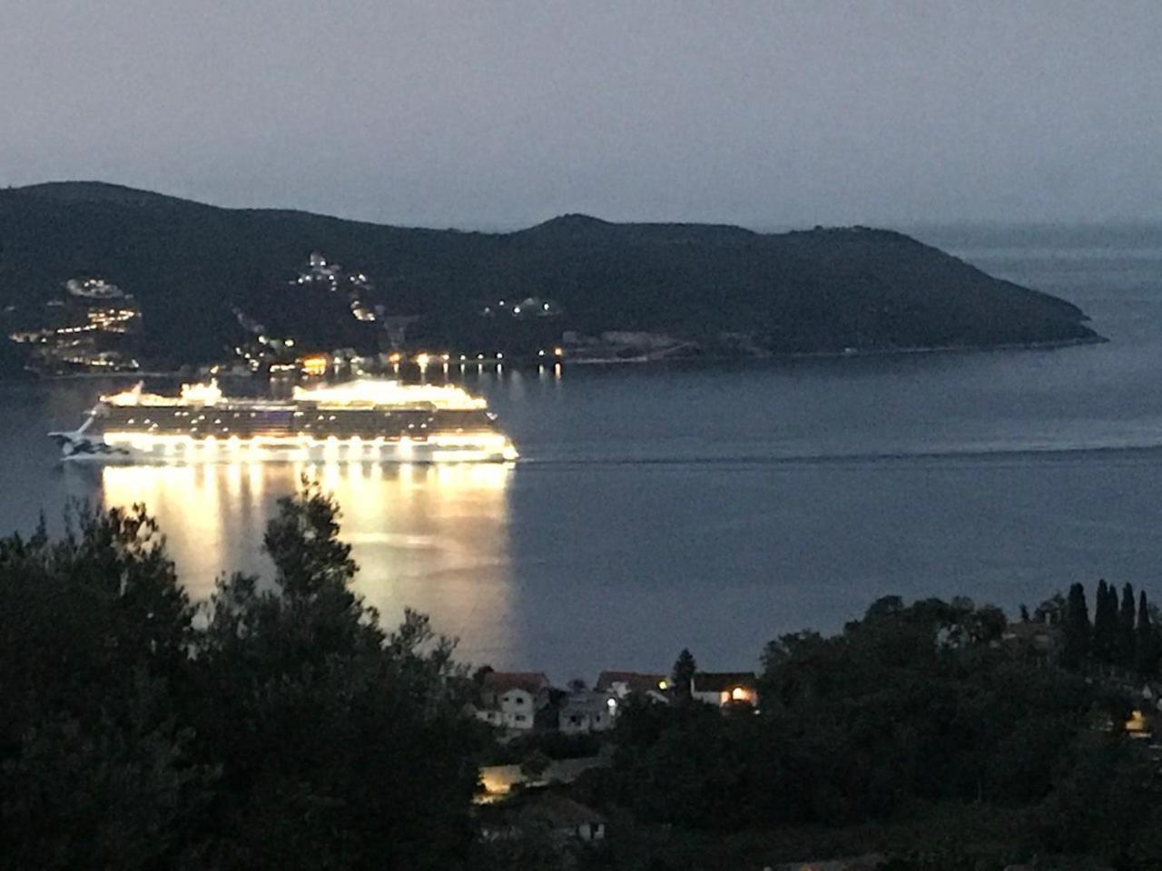 Magnificent Views Apartment Herceg Novi Buitenkant foto